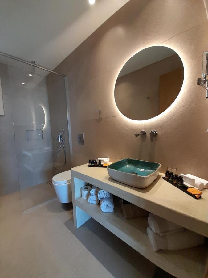 Life Suites Tourlos Eksteriør billede